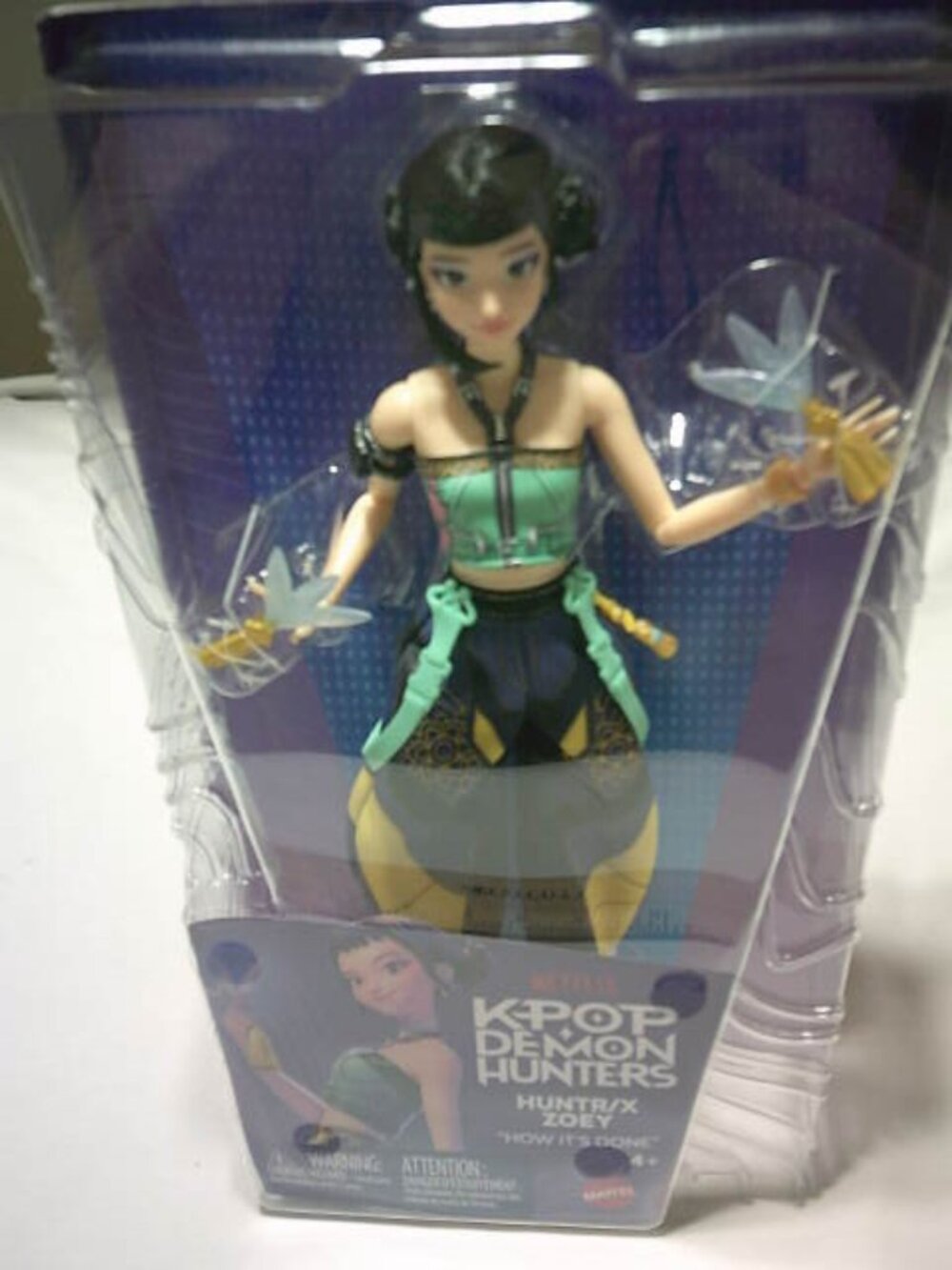 NEW NETFLIX KPOP DEMON HUNTERS HUNTR/X ZOEY FASHION DOLL w/ ACCESSORIES AGES 4+